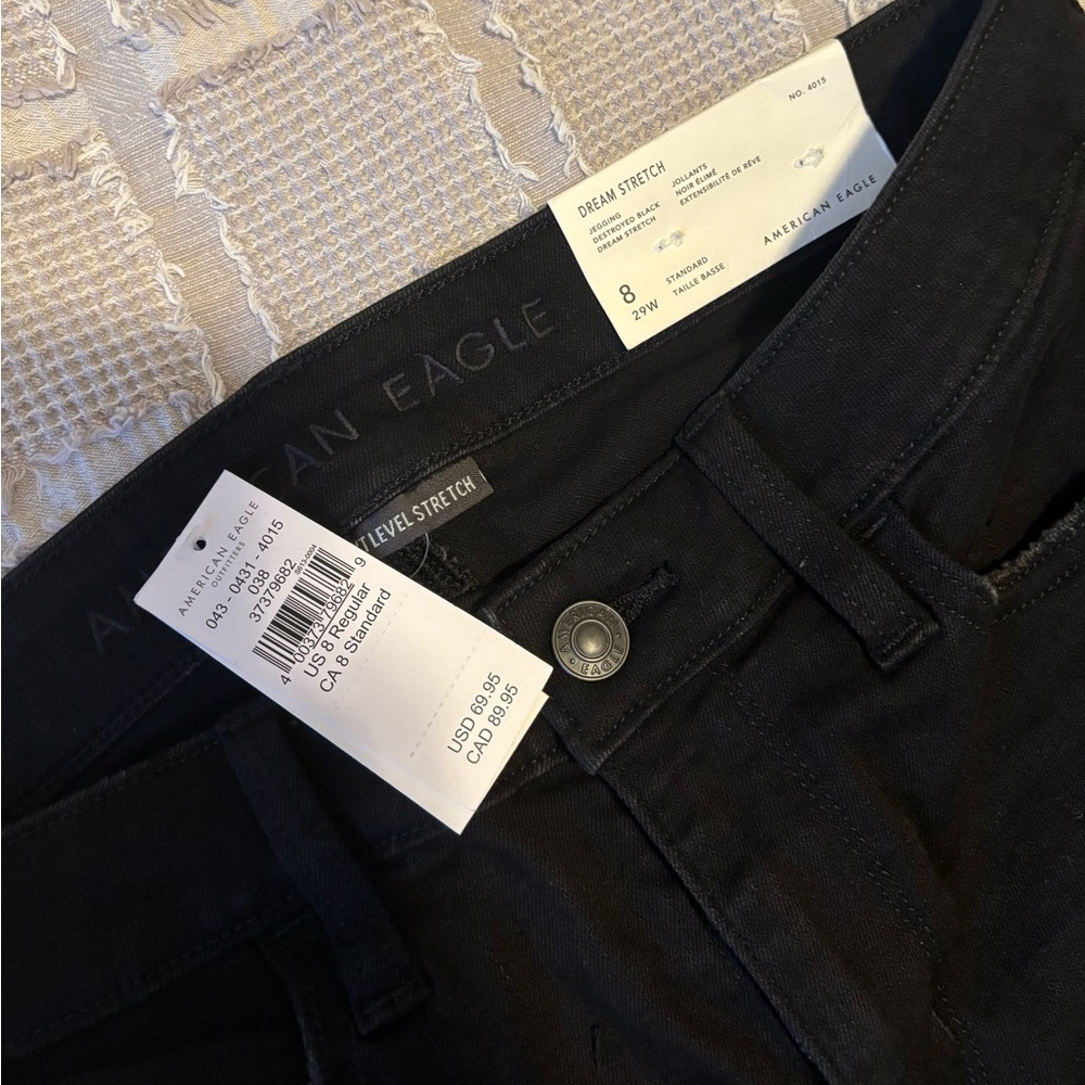 NWT American Eagle Dream Ripped Low-Rise Black jeans - Size 8 Regular